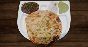Chana Masala With Paneer Kulcha