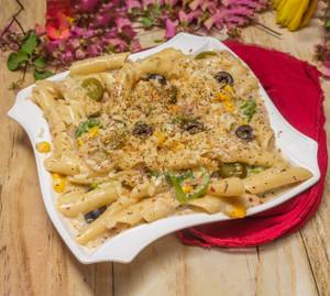 White Sauce Pasta