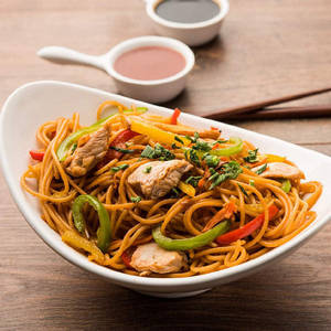 Mixed Meat Hakka Noodles [O]