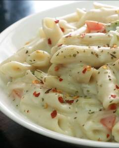 White Cheesy Pasta 