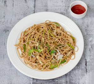 Veg Chowmein (Full)