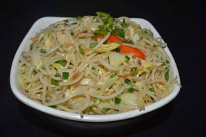 Chilli Garlic Chicken Noodles
