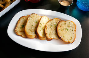Baked garlic bread (05 Pcs)