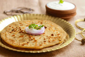 Aloo Pyaaj Parantha