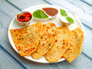 Aloo Onionparatha 