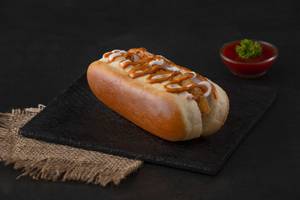 Aloo Tikki Hot Dog