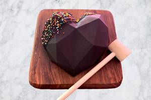 Heart Shape Pinate Hammer Chocolate Cake (Eggless)