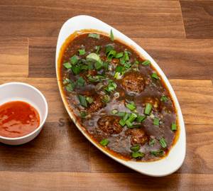 Veg Manchurian (Gravy)