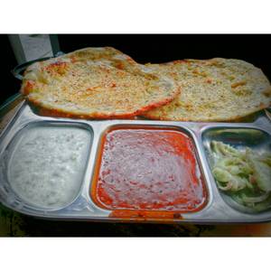 Cheese Garlic Naan(2 Pcs)