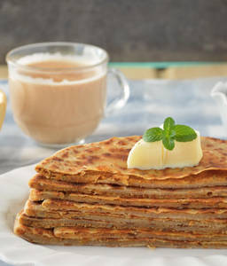 Aloo Onion Paratha With Curd And Chutney                                  