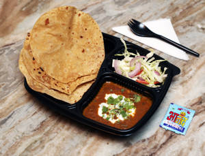 Chole 250ml N 3 Roti