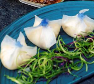 Creme Cheese & Water Chestnut  (4 Pcs)