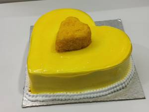 Pineapple Heart Love Cake (1 Pound)