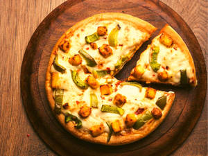 Paneer Tikka Pizza