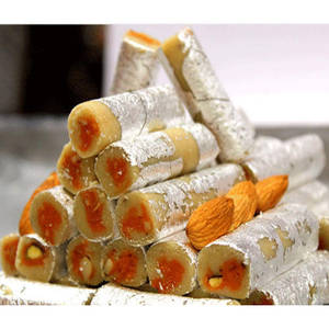 Kaju Kesar Roll