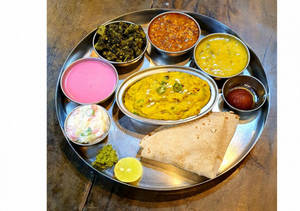 Jhunka Bhakri Thali