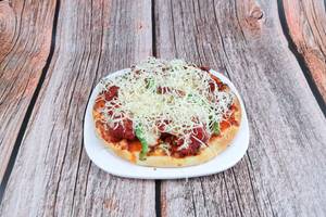 Chicken Tikka Cheese Pizza