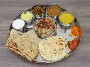 Ghati Shakahari Thali