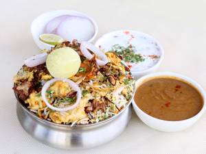 Mughlai Chicken Dhum Biryani