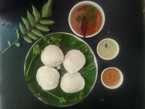 Idli [ 2 Nos ]