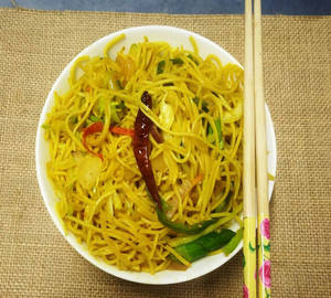 Singapuri Veg  Noodles