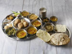 Family Thali 