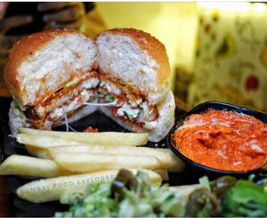 Grilled Cottage Cheese Burger