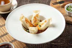 Spinach Pot Sticker Dumpling