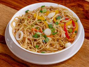 Veg Hakka Noodles              