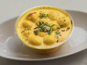 Angoori Rasmalai