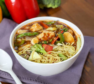 Chicken Noodles with Chicken Chilli