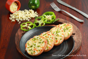 Cheese and Chilli Garlic Bread