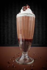 Dutch Truffle Cake Shake [350 Ml, Serves 1]