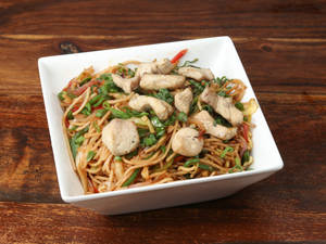 Egg Veg Hakka Noodles