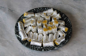 Kaju Roll