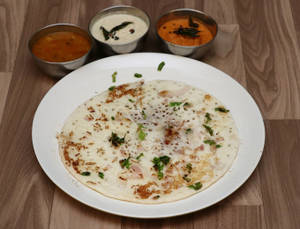 Ghee Onion Uttapam 