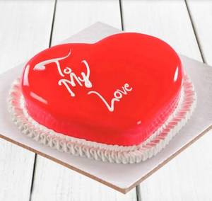 Heart Luv Cake (Strawberry Cake half kg)