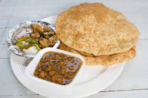 Chole Bhature [ 2 Bhature ]