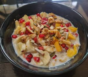Oats And Fruits Bowl