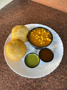 Dal Kachori With Chana (1 Pc)