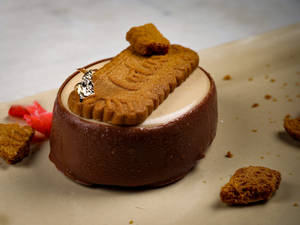 Biscoff Drip Cake