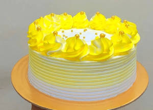 Eggless Pineapple Yellow Cake (500 Gms)
