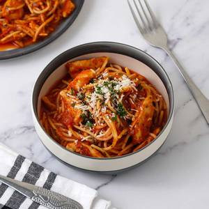 Chicken tangy red pasta