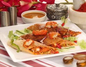 Paneer Salad Roast Dosa