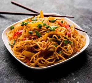 Veg Hakka Noodles