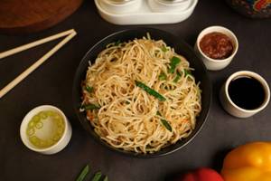 Veg Hakka Noodles