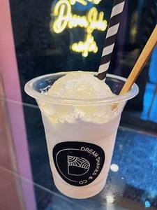 Luscious Litchi Dream Shake