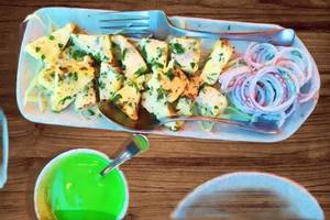 Chicken tikka platter