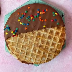 Salted Caramel Vanilla Sandwich Stroop Waffle
