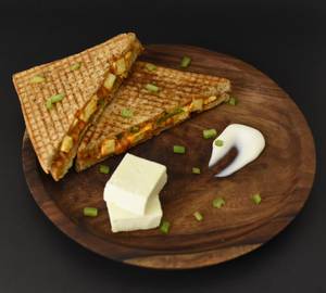 Hot & Garlic Paneer Sandwich